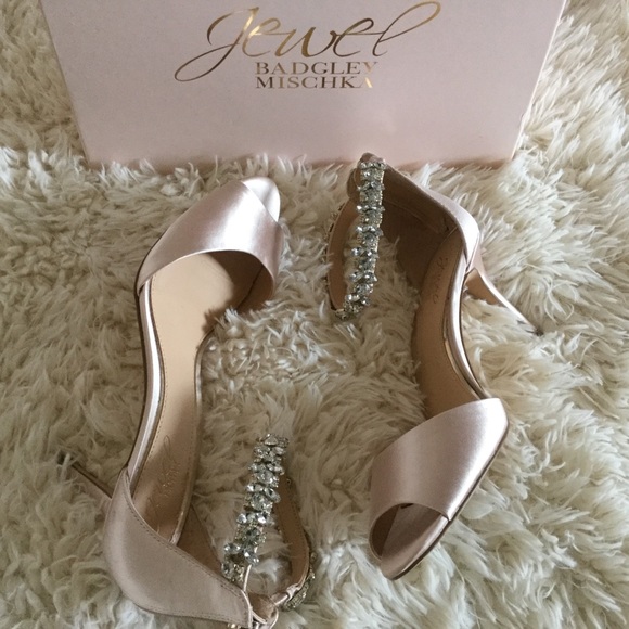 size 12 womens slip on sneakers